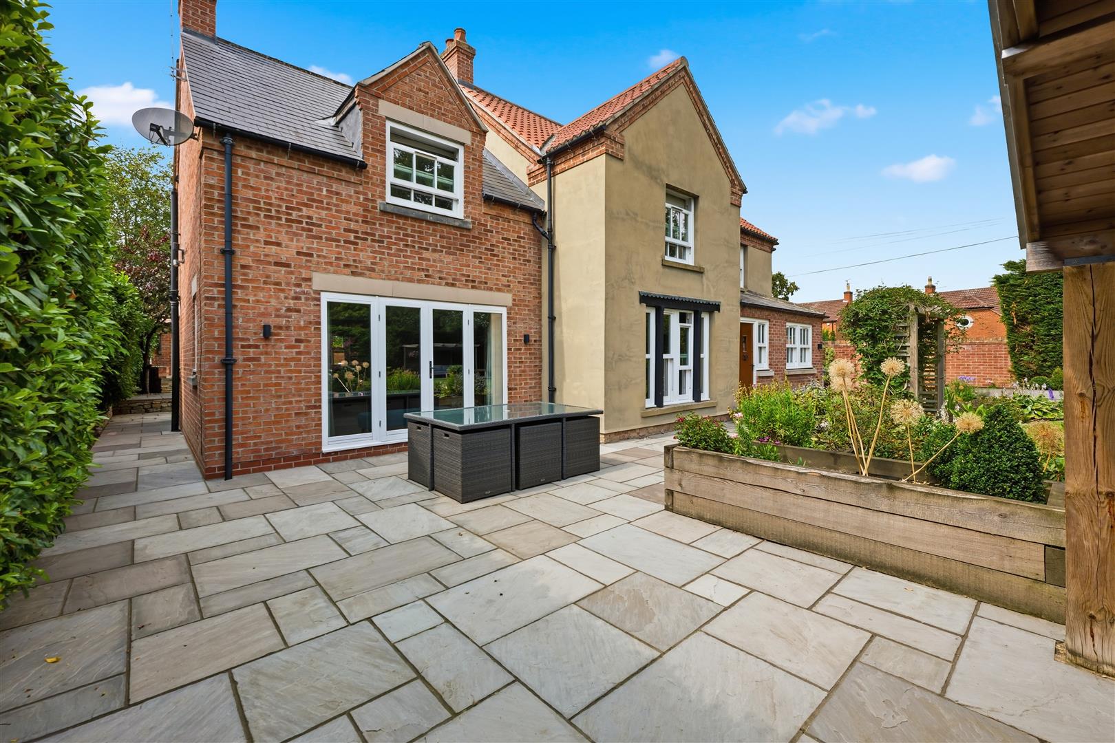 Dale House Main Street  Bleasby